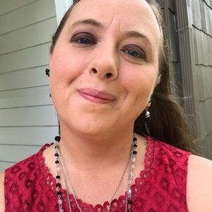 Meet your Posher, Wendy